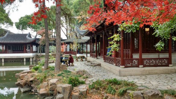 Herbst im Tempelgarten, Bao´en Tempel, Suzhou, Jiangsu, China