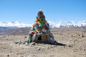 Der Tongla-Pass auf 5200m Höhe: Fahrt von Zhangmu nach Tingri 