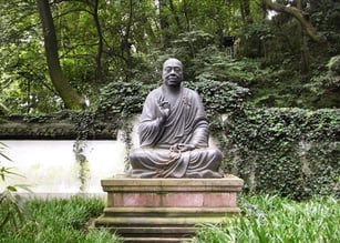 Buddha im Park der Pagode der sechs Harmonien - Edgar Gundler (Fotowettbewerb 2010)
