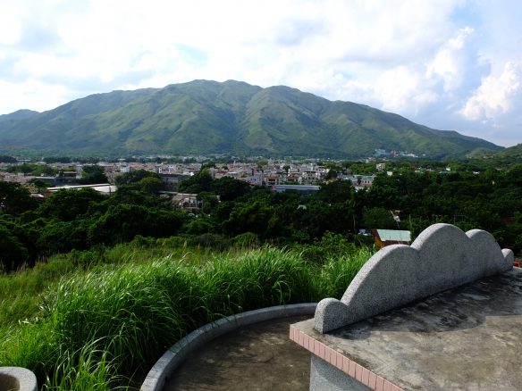 Der westliche Teil des Lam Tsuen Country Park umgeben von Dörfern