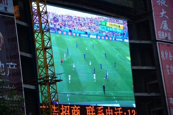 Public Viewing in Zhangye Fußball WM/ Foto: Frederik Schmitz