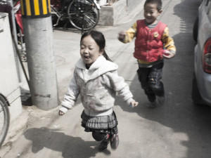 Kinder in Pekinger Hutong
