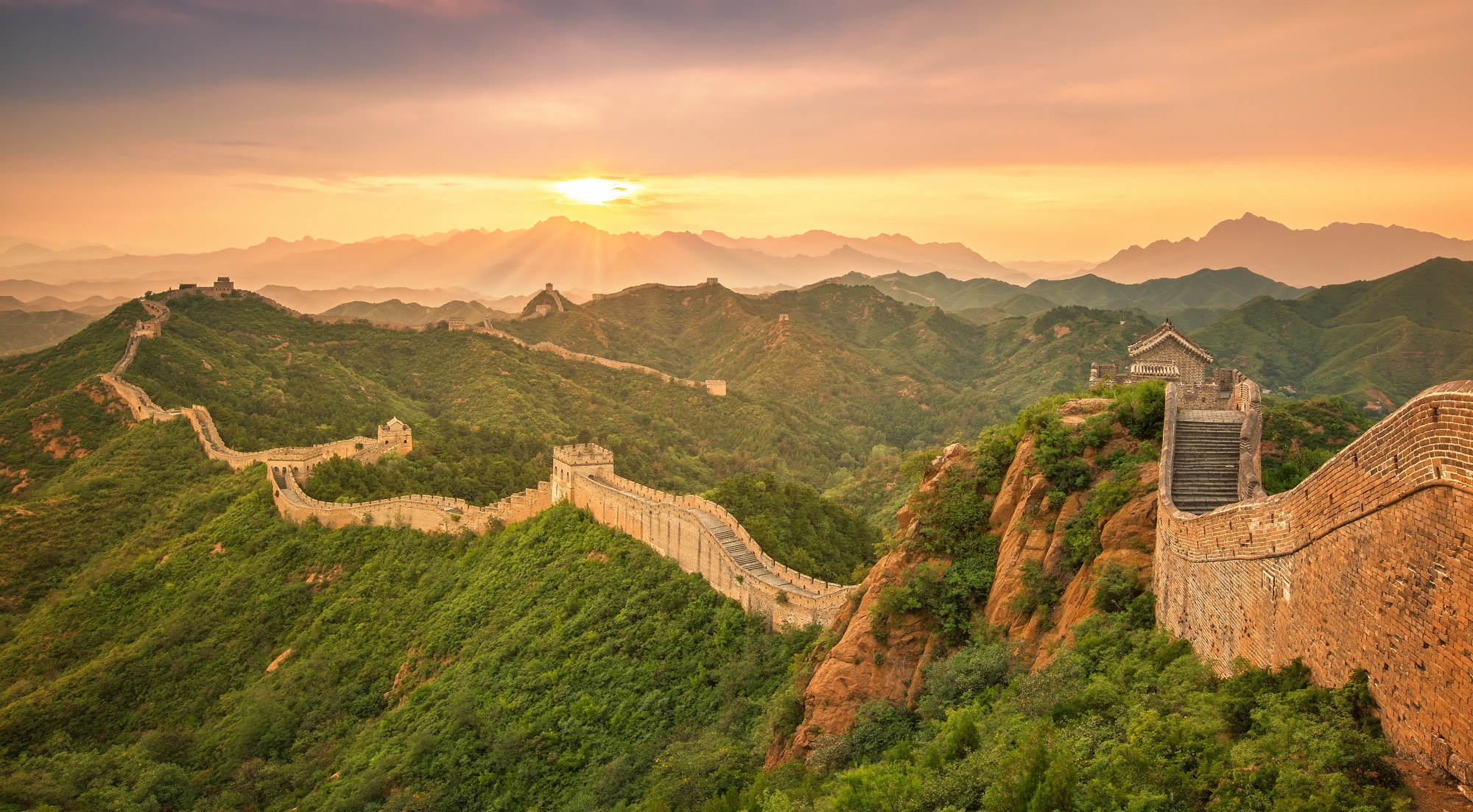 Sonnenuntergang auf der Großen Mauer – Top 5 Sehenswürdigkeiten in Peking