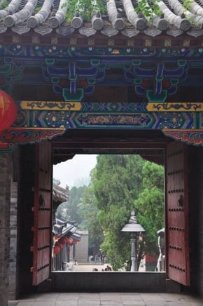 Shaolin Tempel mit angrenzendem Pagodenwald