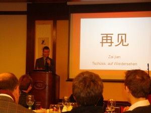 Sprachkurs von Liu Guosheng auf unserer Feier zum chinesischen Neujahr