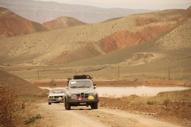 Fahrt durch die Wüste nach Karghilik