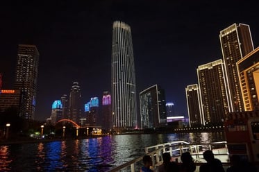 Tianjin bei Nacht