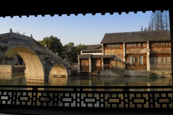 Der Kaiserkanal im historischen Wasserdorf Wuzhen