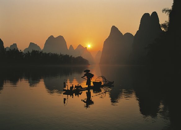 Der Sonnenuntergang auf dem Li-Fluss