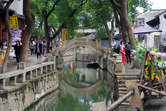 Braut am Kanal in Suzhou